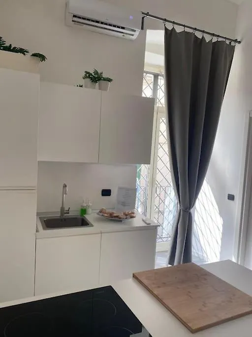 Charming Flat In Centro Apartment Naples